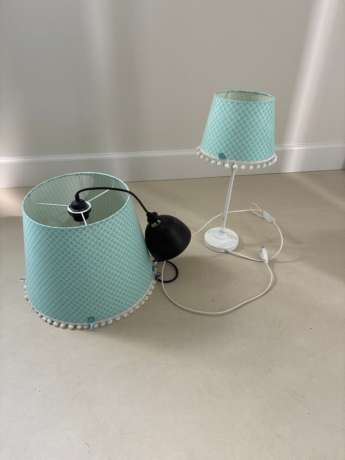 Leuke Hanglamp en Stalamp - Mintgroen met Pompons, Ophalen, Zo goed als nieuw