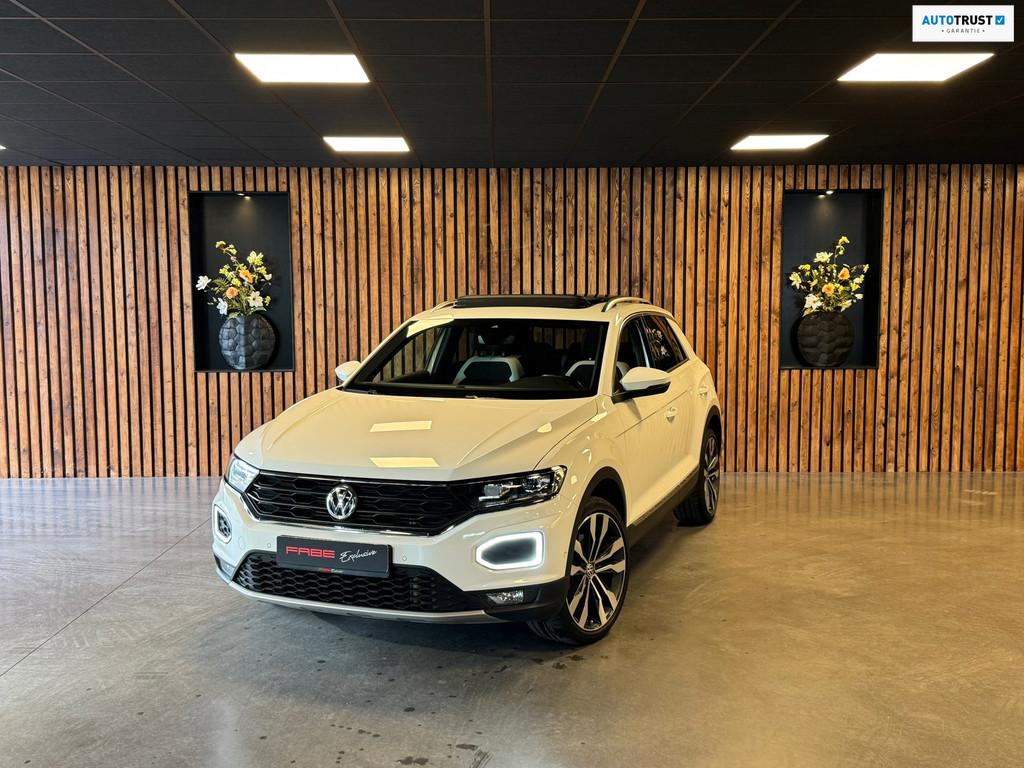 Volkswagen T-Roc 2.0 TSI 4Motion Sport / Pano / Beats / Stuu, Automaat, 15 km/l, Gebruikt, Euro 6