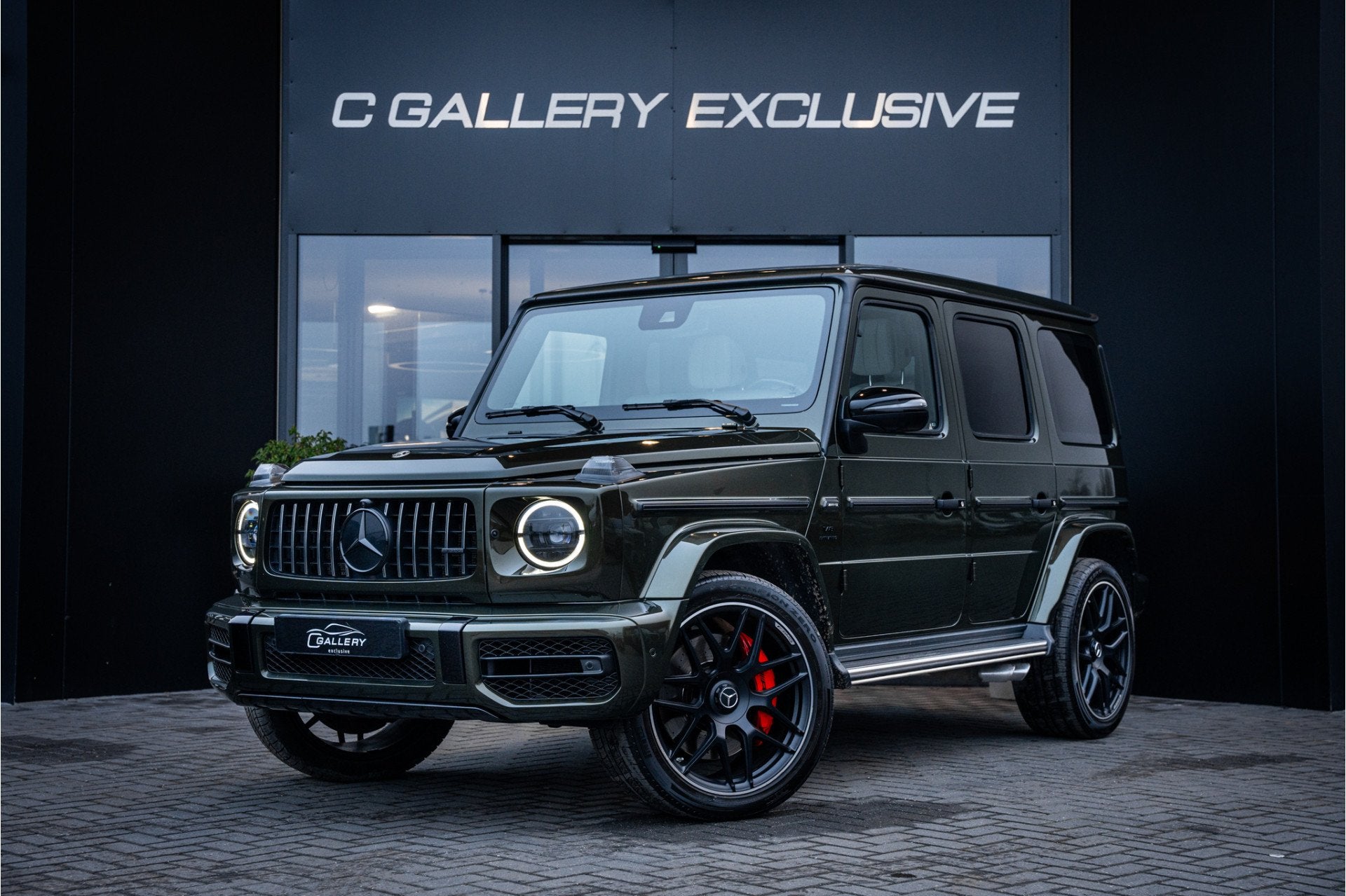 Mercedes-Benz G-Klasse G63 - Olijf Groen | Panorama | Burmes, Auto's, Mercedes-Benz, Automaat, Gebruikt, G-Klasse, Leder