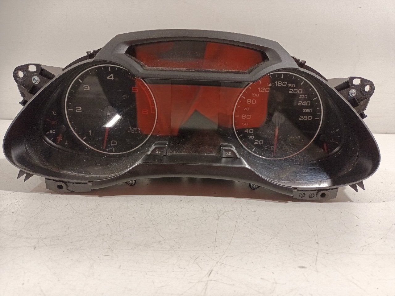 Cockpit Audi A4, Auto-onderdelen, Dashboard en Schakelaars, Onderdelen@venauto.nl, Van der Ven Autorecycling B.V., Gebruikt, Ettenseweg 76, 4706 PB Roosendaal, The Netherlands