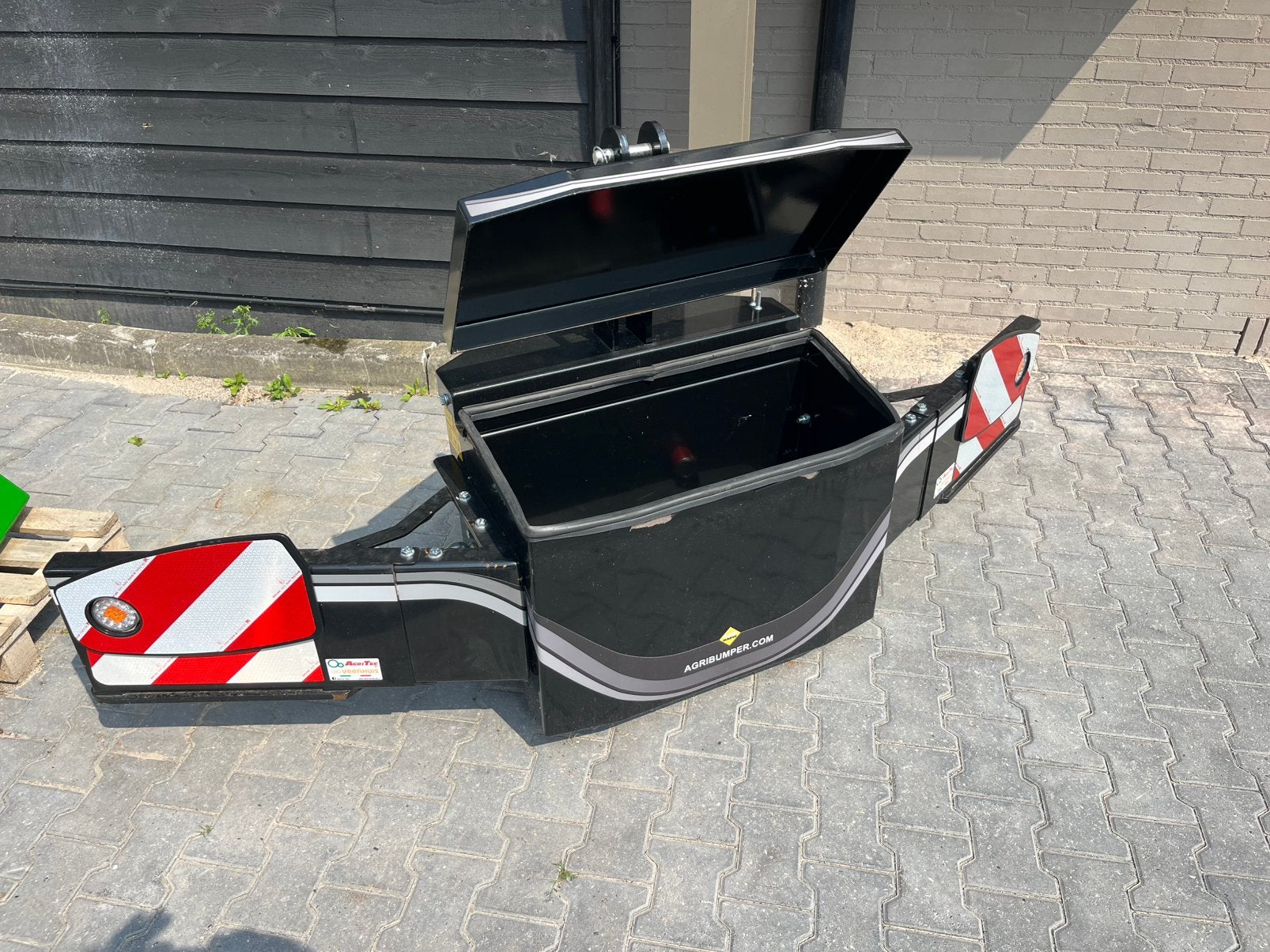 Trekker bumper, Ophalen