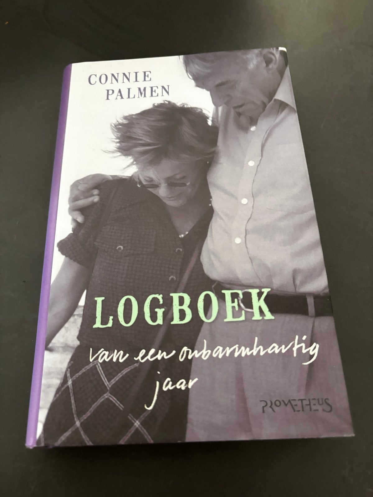 Logboek van een onbarmhartig jaar - Connie Palmen, Boeken, Literatuur, Ophalen of Verzenden, Zo goed als nieuw, Nederland