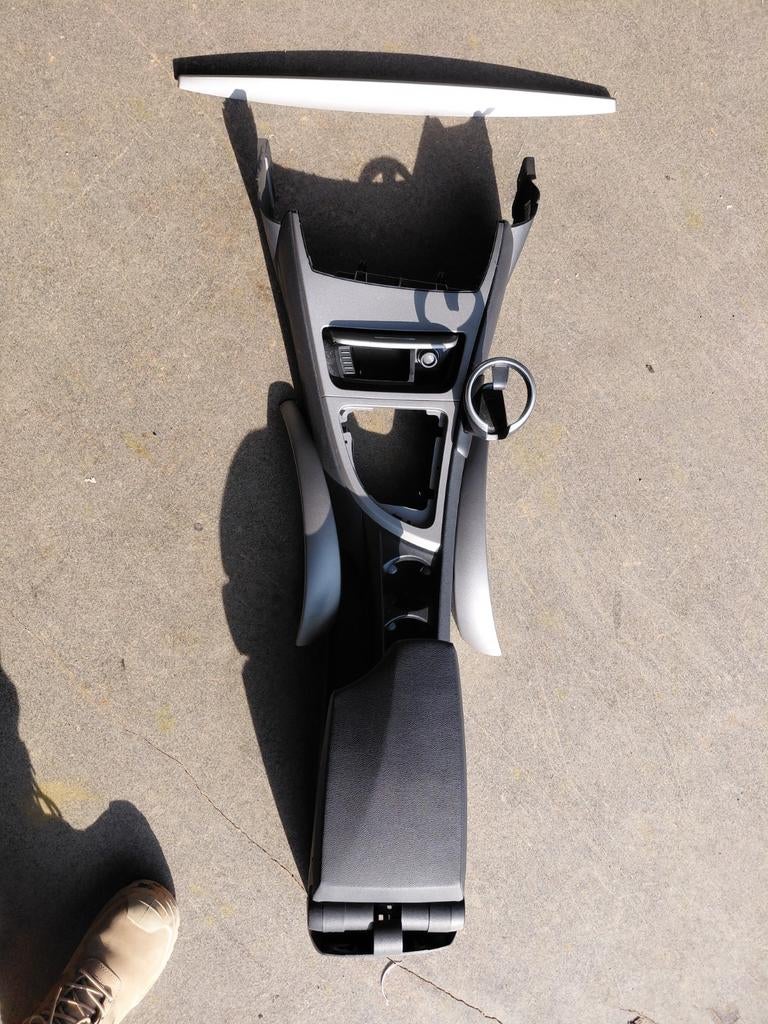 BMW E87/88 midden consule met lijsten!!!, Ophalen of Verzenden, BMW