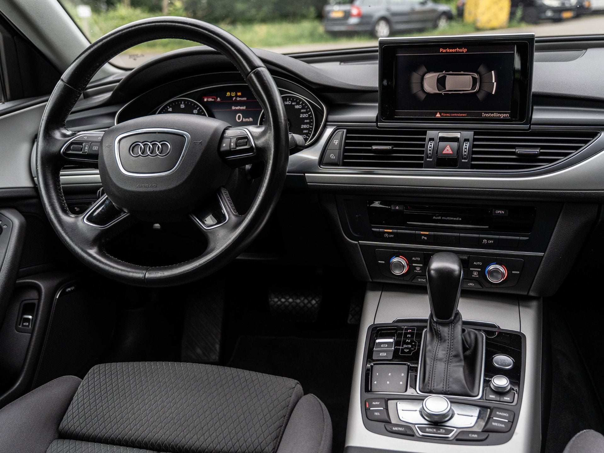Audi A6 Avant 1.8 TFSI ultra Business Edition - AUTOMAAT - X, Leder en Stof, Zwart, Origineel Nederlands, 93 €/maand