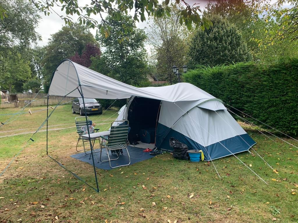 Te koop: Arpenaz 4.2 Fresh & Black met luifel., Caravans en Kamperen, Tenten, Ophalen, Zo goed als nieuw, Tot en met 4