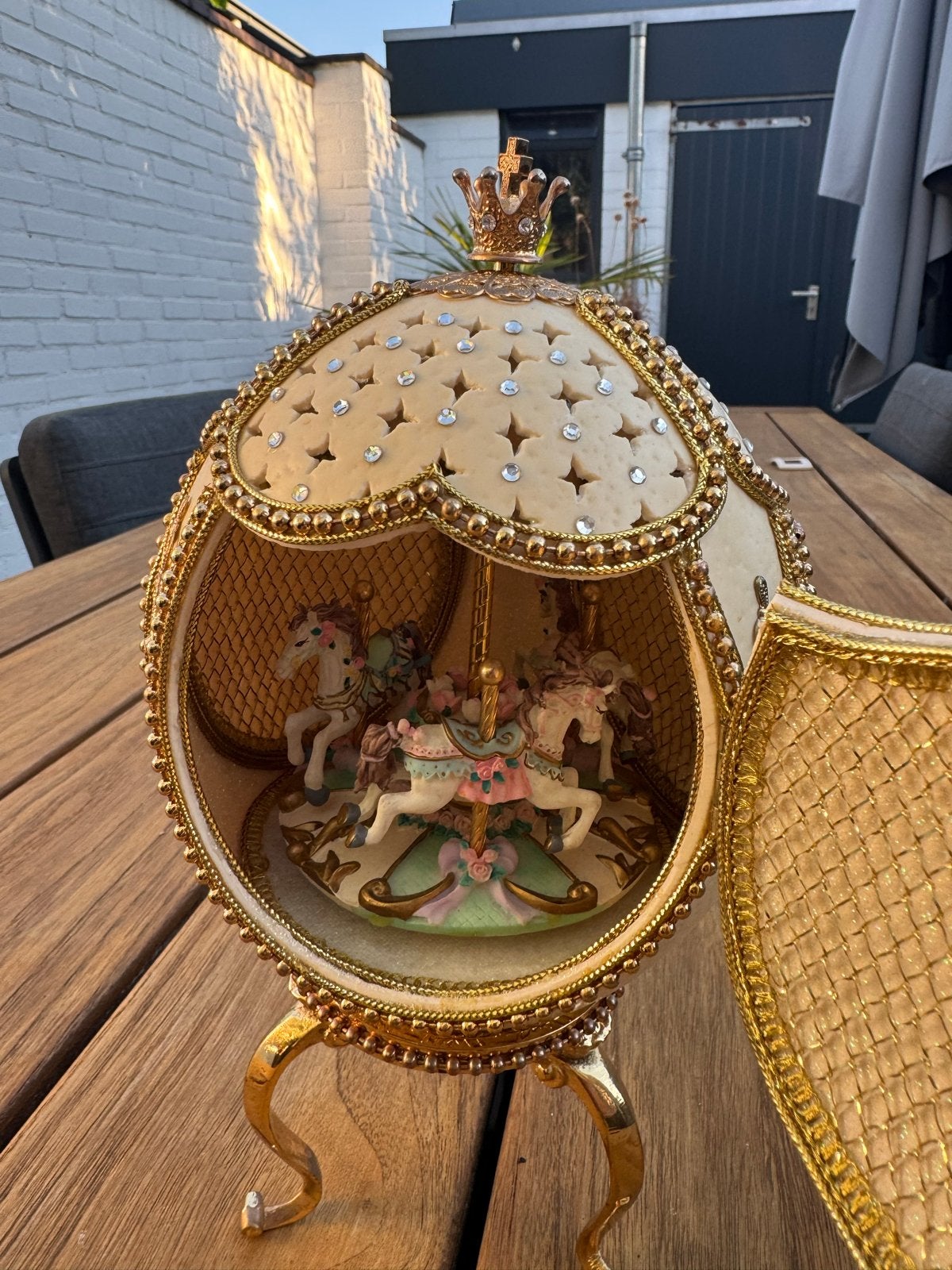 Struisvogelei met Draaimolen Speeldoos - 41 cm hoog, Ophalen, Gebruikt