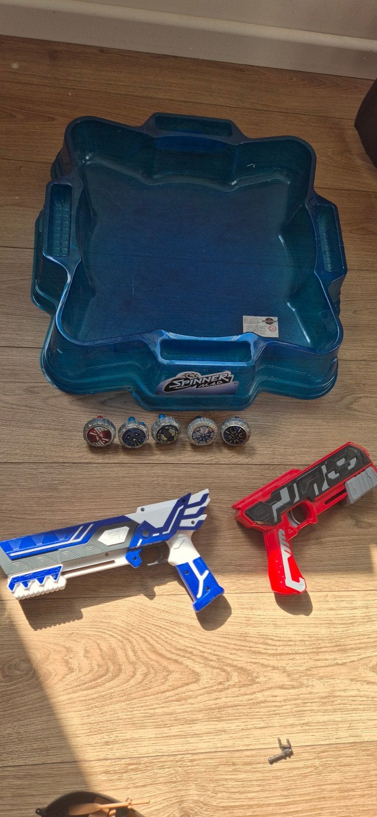 Spinner Mad set met arena en 2 blasters en 5 spinners, Ophalen, Gebruikt, Jongen of Meisje
