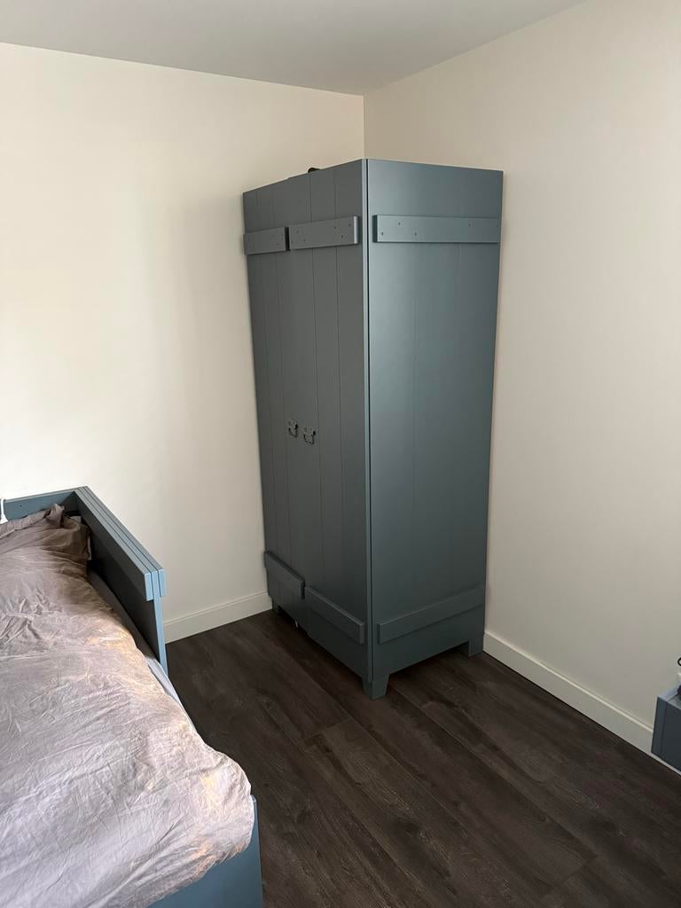 Tiener slaapkamer: bed, kledingkast en bureau (kleur petrol), Ophalen of Verzenden, Gebruikt, Jongetje of Meisje