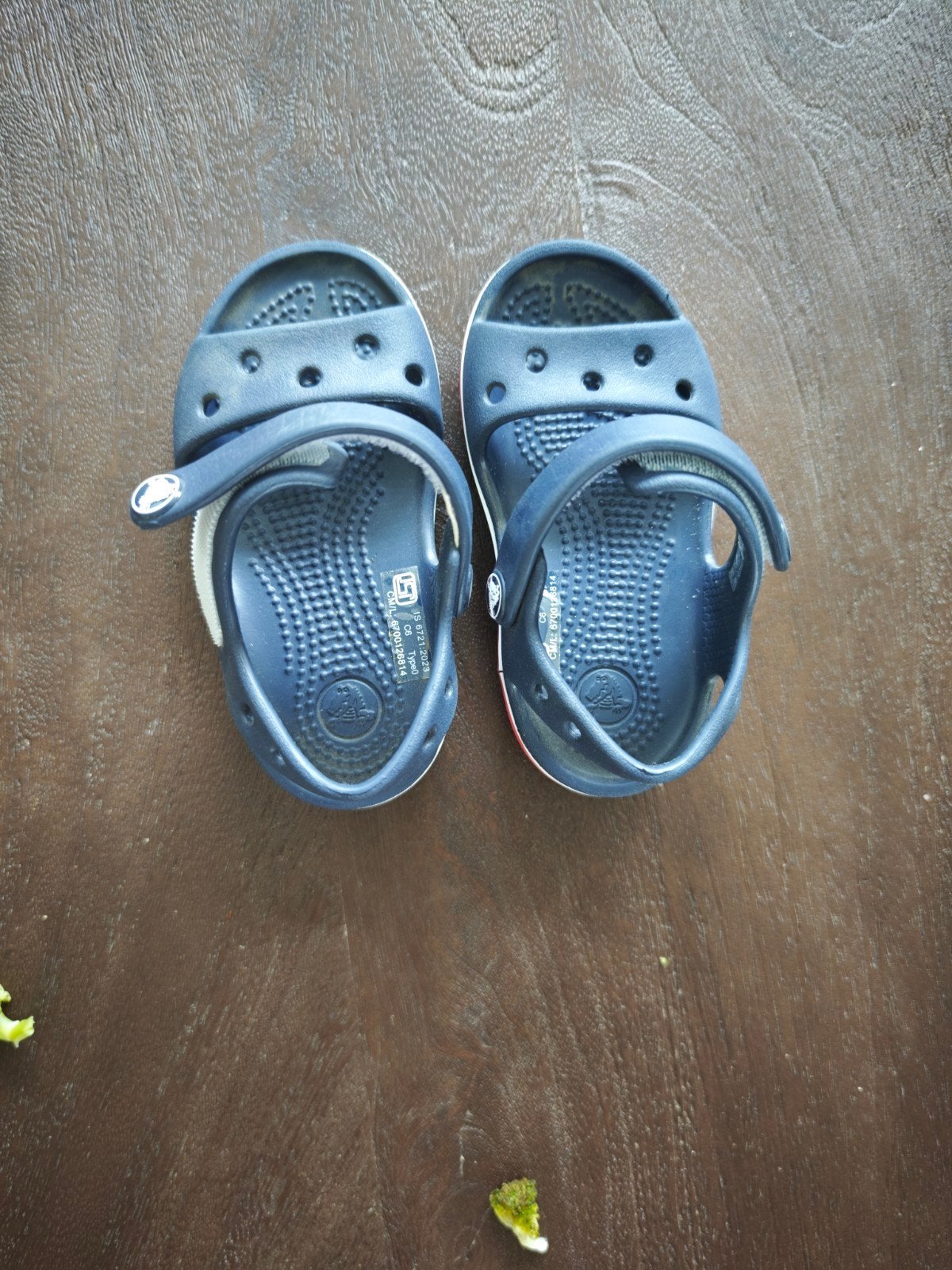 Crocs sandalen maat C6 (EU 22/23) - Donkerblauw, Ophalen, Gebruikt, Crocs, Jongen of Meisje