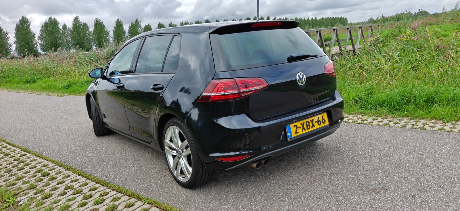 VW Golf VII | Stoelverwarming | Bi-Xenon | APK €7500, Auto's, Voorwielaandrijving, 4 cilinders, 1193 kg, Zwart