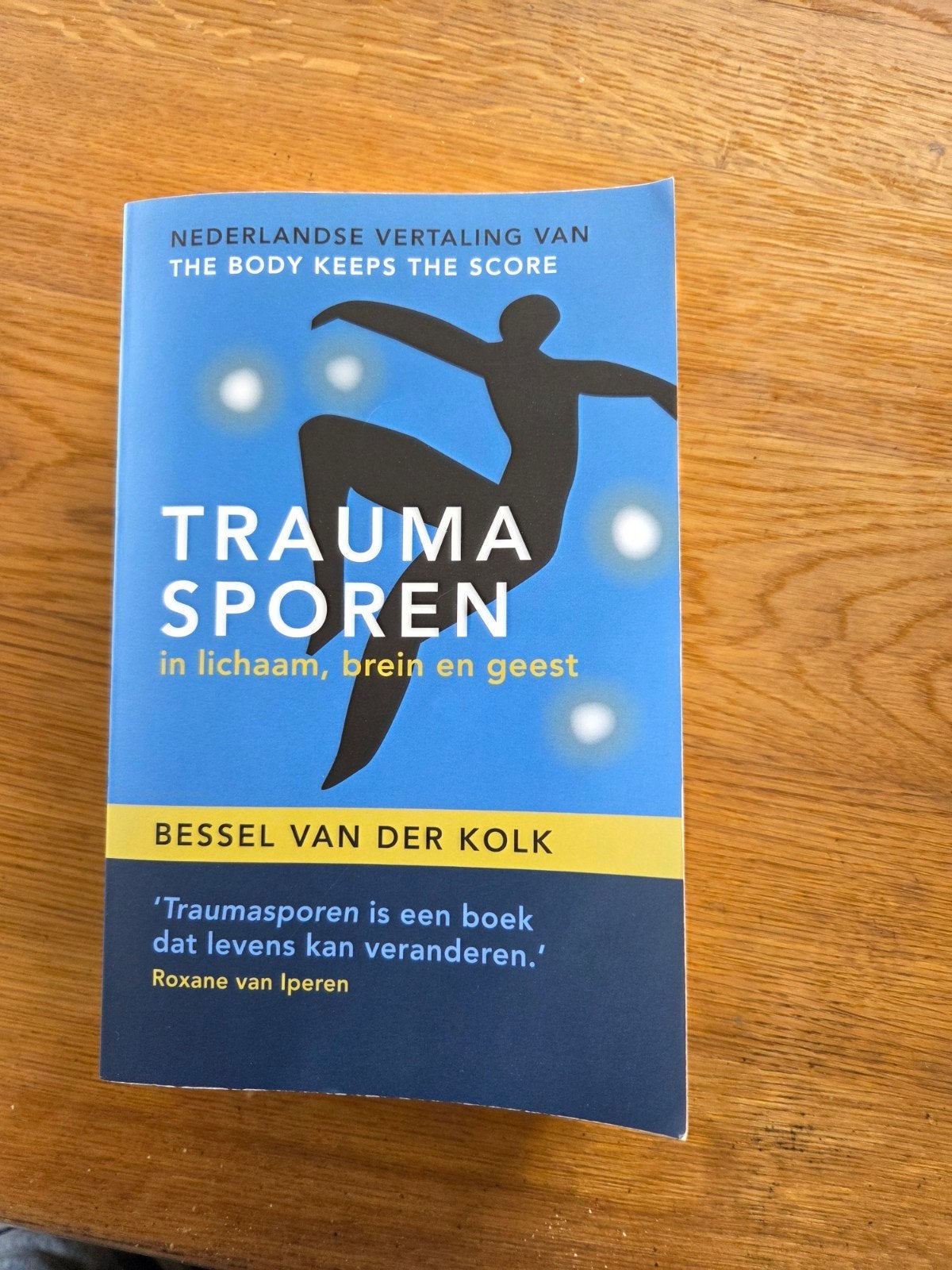 Boek Traumasporen van Bessel van der Kolk, Boeken, Psychologie, Ophalen of Verzenden, Zo goed als nieuw, Klinische psychologie