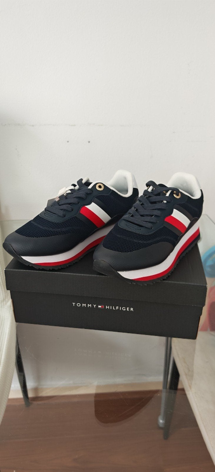 Nieuwe Tommy Hilfiger sneakers - Maat 37, Ophalen of Verzenden, Nieuw, Blauw, Sneakers of Gympen