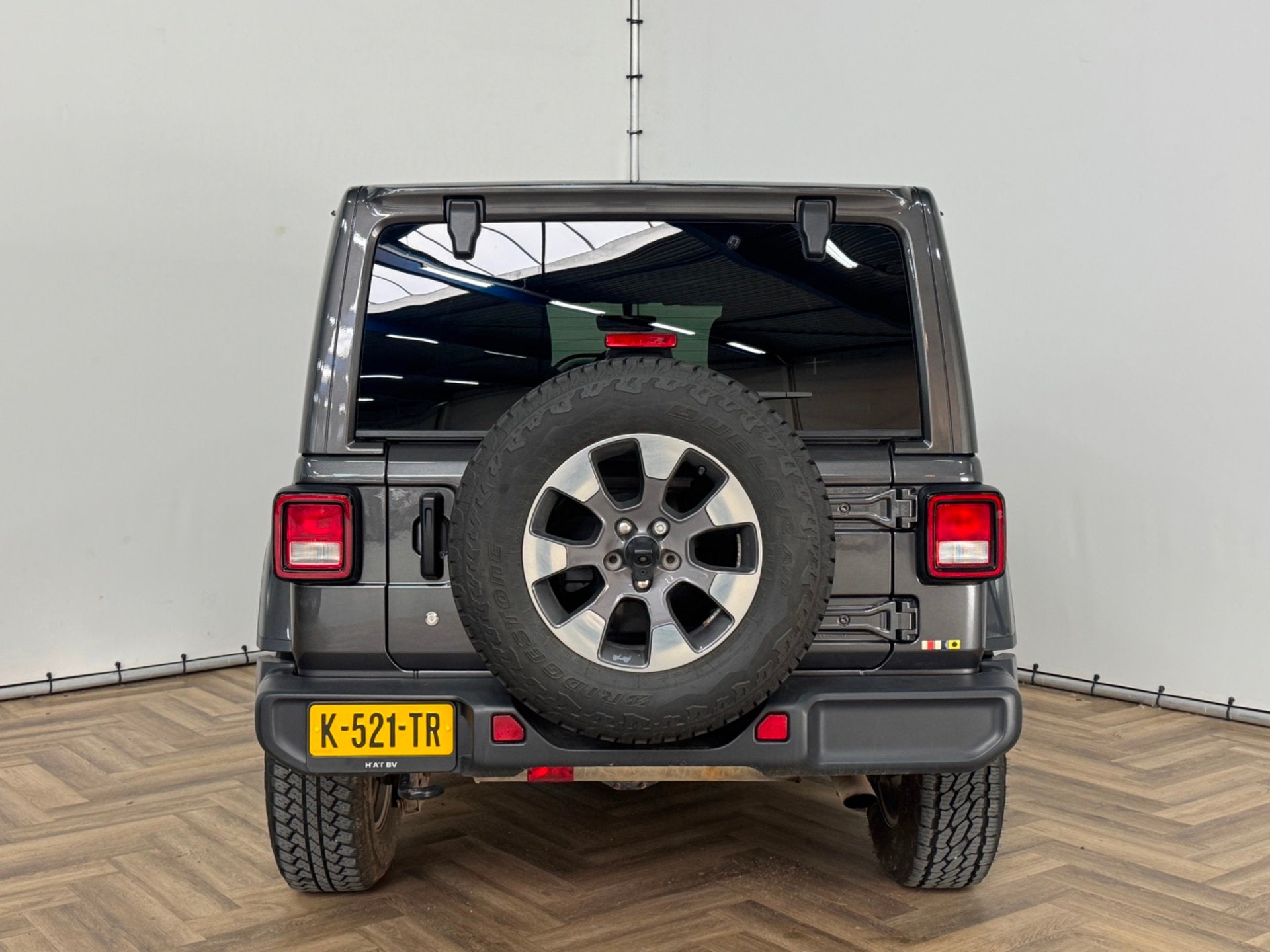 Jeep WRANGLER UNLIMITED 2.0T SAHARA 4X4|AUTOMAAT|INRUIL MOGE, 450 kg, 120 €/maand, Leder, Vierwielaandrijving