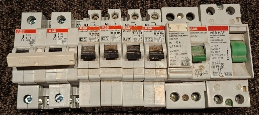 ABB installatieautomaten & aardlekschakelaars - B16 40A 30mA, Ophalen of Verzenden, Gebruikt, ABB, Installatieautomaat