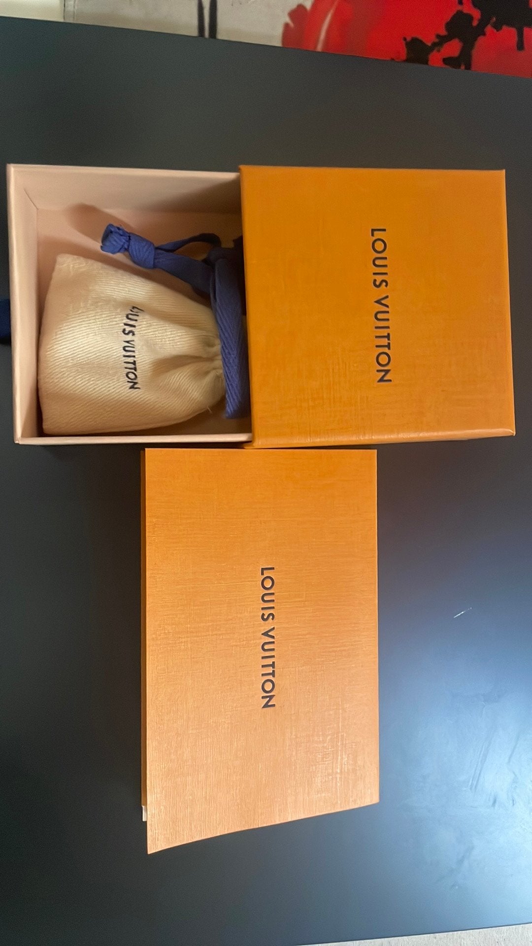 Louis vuitton oorbellen! Bon Aanwezig!, Nieuw, Ophalen of Verzenden, Knopjes of Stekers, Zilver