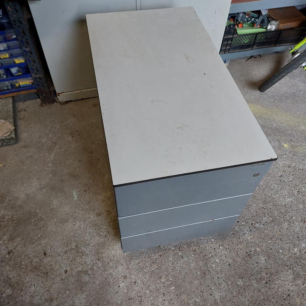 Ahrend ladekast op wieltjes, Ophalen, Minder dan 50 cm, Gebruikt, 75 cm of meer