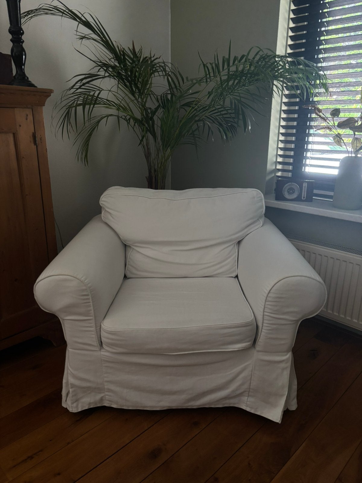 Witte IKEA Ektorp stoel / fauteuil (nette staat), Ophalen, Eenpersoons, 75 tot 100 cm, Zo goed als nieuw