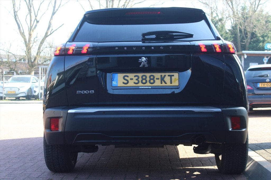 PEUGEOT 2008 1.2 Puretech *Allure* | Half- Leder | Carplay |, Gebruikt, 1199 cc, Leder en Stof, Zwart