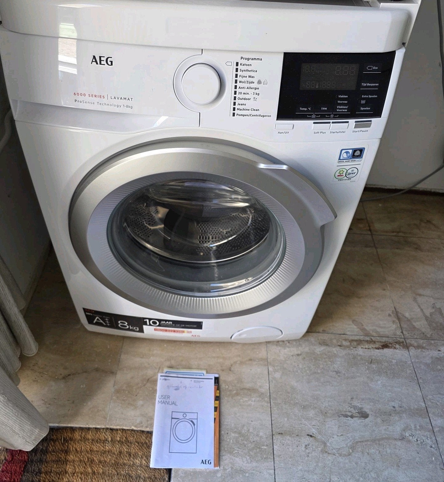 Splinternieuwe AEG Wasmachine, Witgoed en Apparatuur, Wasmachines, Ophalen, 6 tot 8 kg, 85 tot 90 cm, 1600 toeren of meer