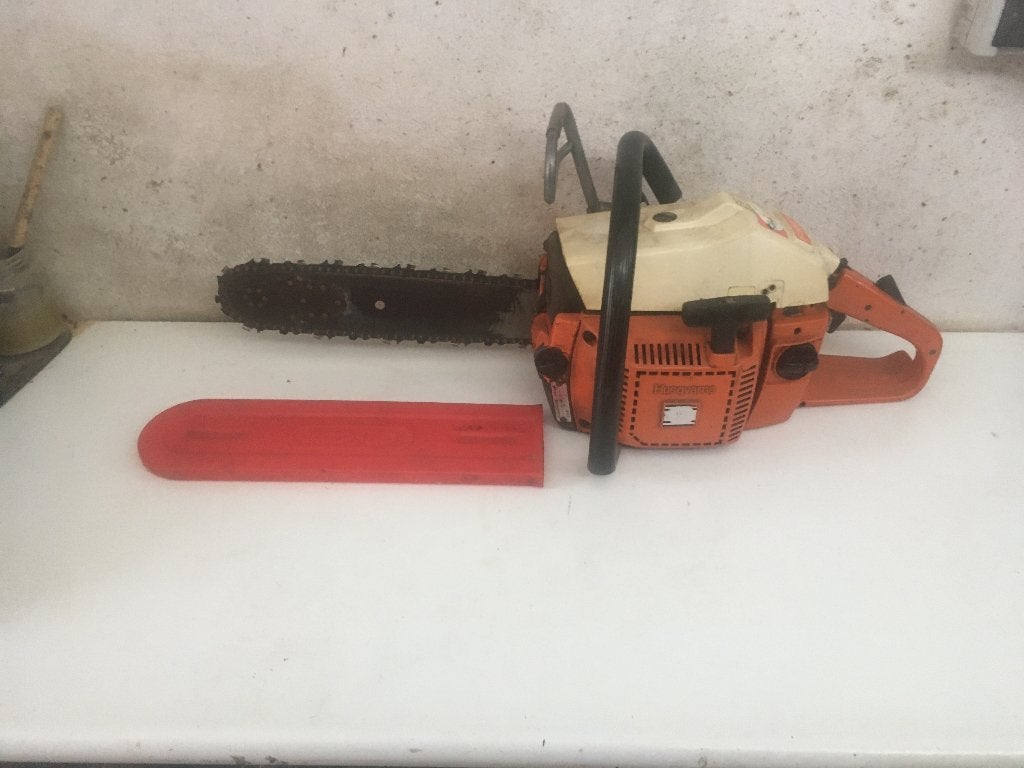oldtimer kettingzaag motorzaag husqvarna 44, Tuin en Terras, Hand-tuingereedschap, Ophalen of Verzenden, Gebruikt, Husqvarna