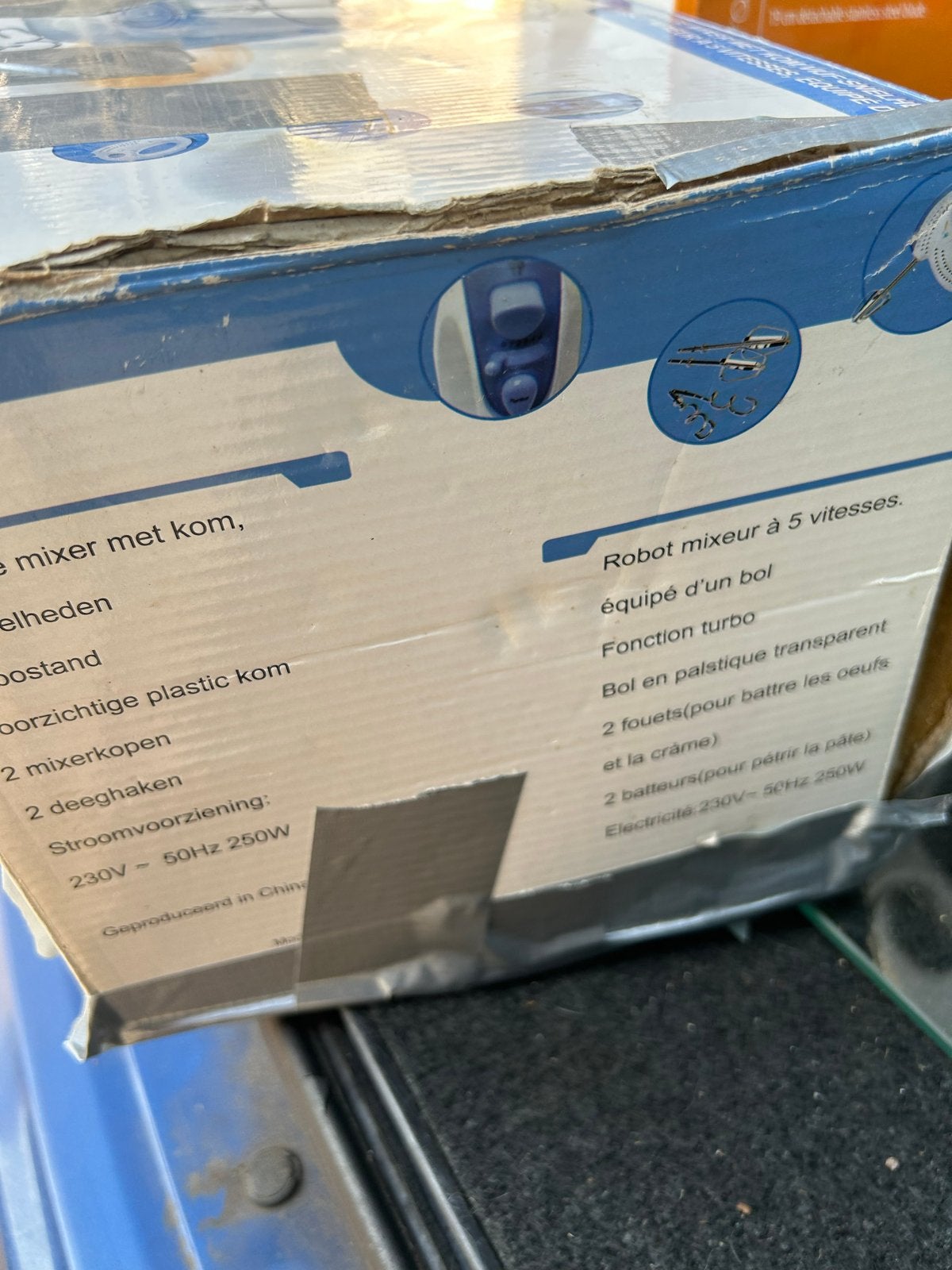 Staande mixer met kom, 5 snelheden, turbostand, Minder dan 1 liter, Ophalen of Verzenden, Nieuw, 3 snelheden of meer