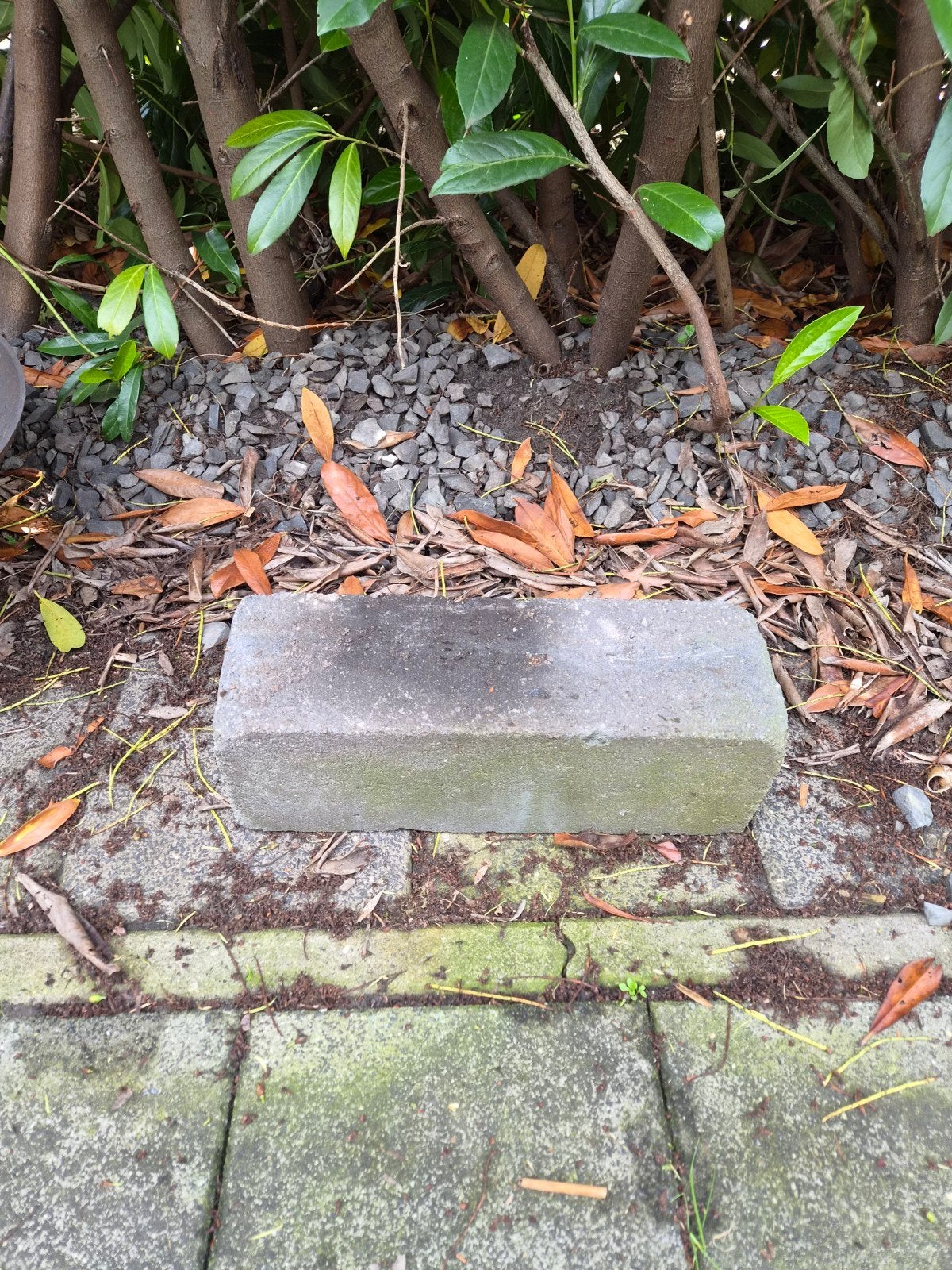 Linea stapelblokken gebruikt 15x15x45. 28 stuks, Doe-het-zelf en Verbouw, Metselstenen, Ophalen of Verzenden, Bakstenen
