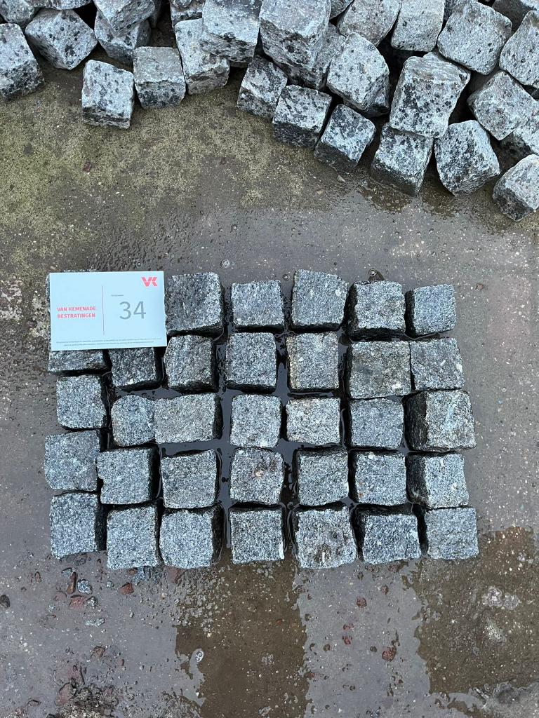 gebruikt natuursteen kinderkoppen kasseien graniet, Gebruikt, Overige typen, Ophalen of Verzenden, Natuursteen
