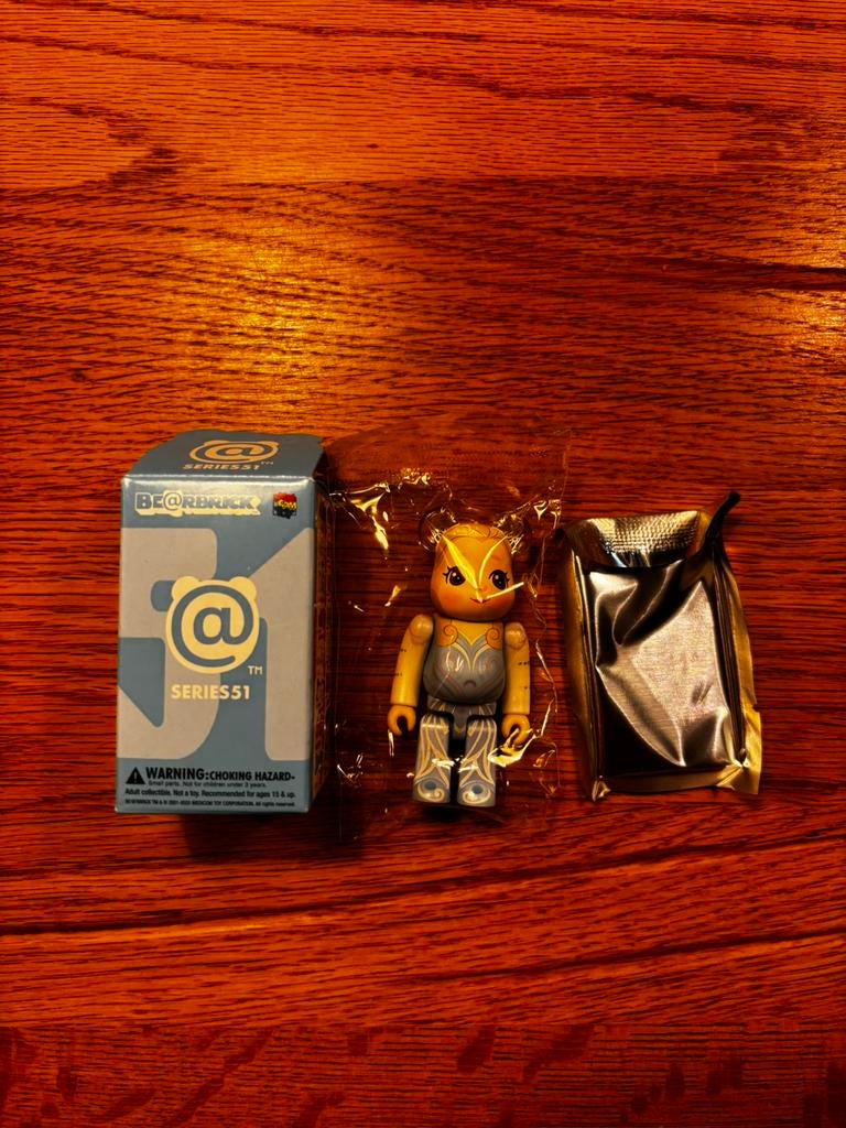 Bearbrick series 51, Verzamelen, Poppetjes en Figuurtjes, Ophalen of Verzenden, Zo goed als nieuw