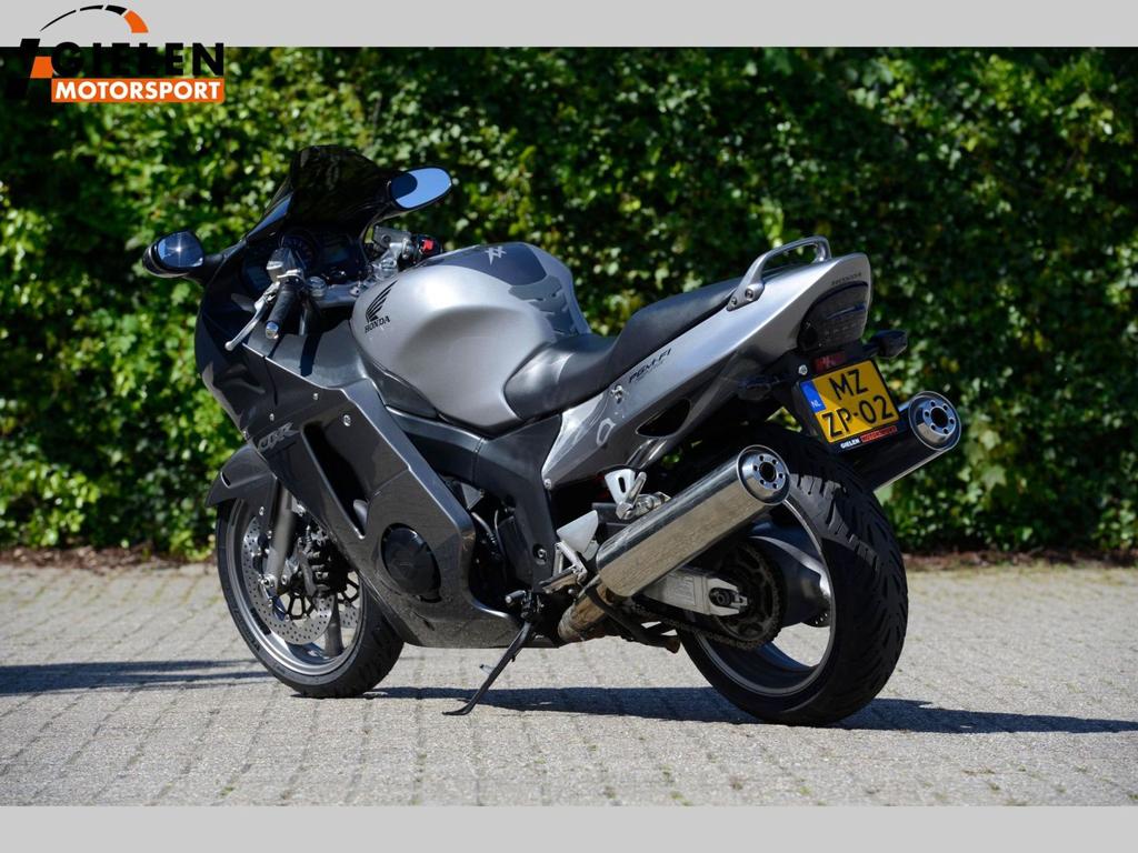 HONDA CBR 1100  XX SUPER BLACKBIRD 2008 CBR1100, 4 cilinders, Motorrijbewijs A, Bedrijf, Honda Motor Europe Ltd. B