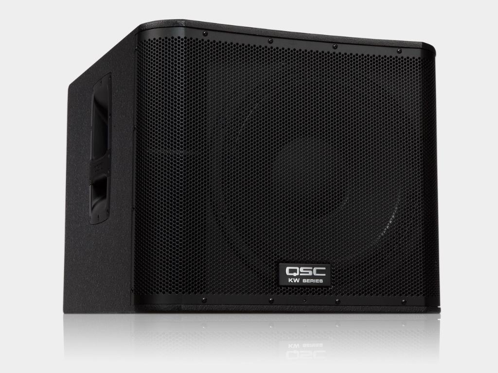 Gezocht QSC 181. SUB, voorzien van Beschermhoes., Overige merken, Subwoofer, Ophalen of Verzenden, Zo goed als nieuw