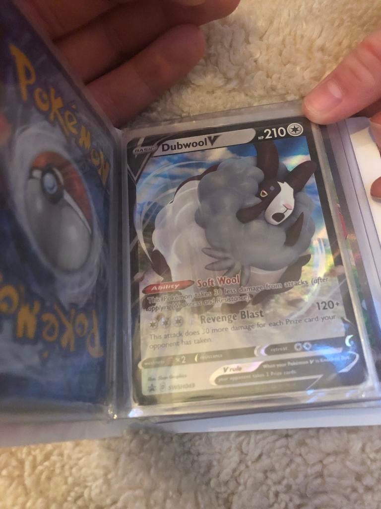 Pokémon TCG Dubwool V SWSH049 Promo Kaart, Ophalen of Verzenden, Zo goed als nieuw, Losse kaart