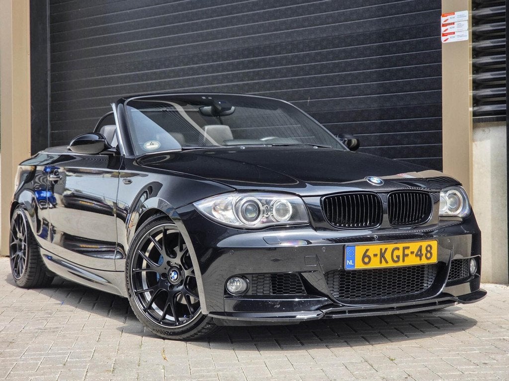 BMW 1-serie Cabrio 125i M-Sport | KEYLESS | LEDER | XENON |, Auto's, Achterwielaandrijving, Gebruikt, 4 stoelen, Euro 4