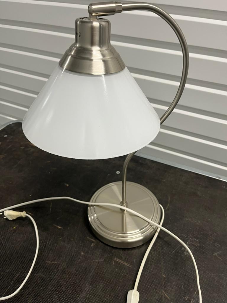Ikea bureaulamp/tafellamp met witte glazen kap, Ophalen, Gebruikt, Glas