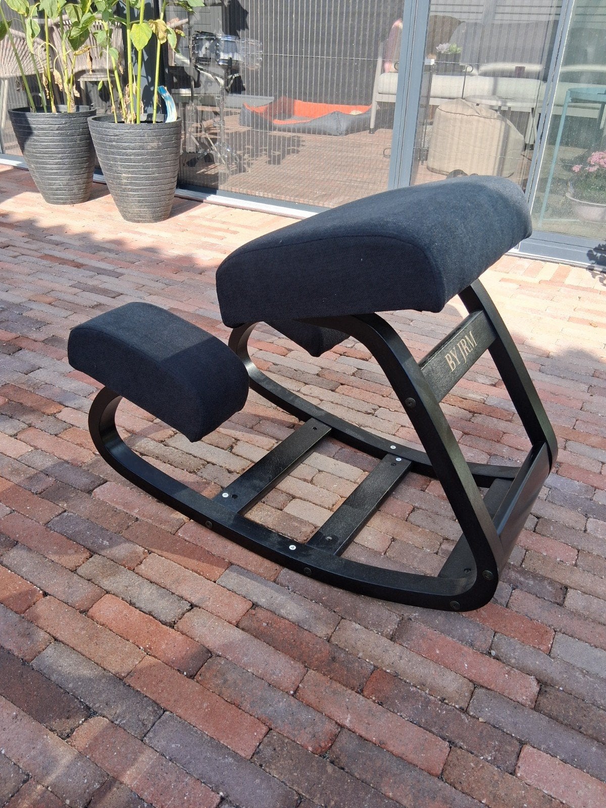 Ergonomische kniestoel - BY JRM, Huis en Inrichting, Ophalen, Zo goed als nieuw, Bureaukruk, Grijs