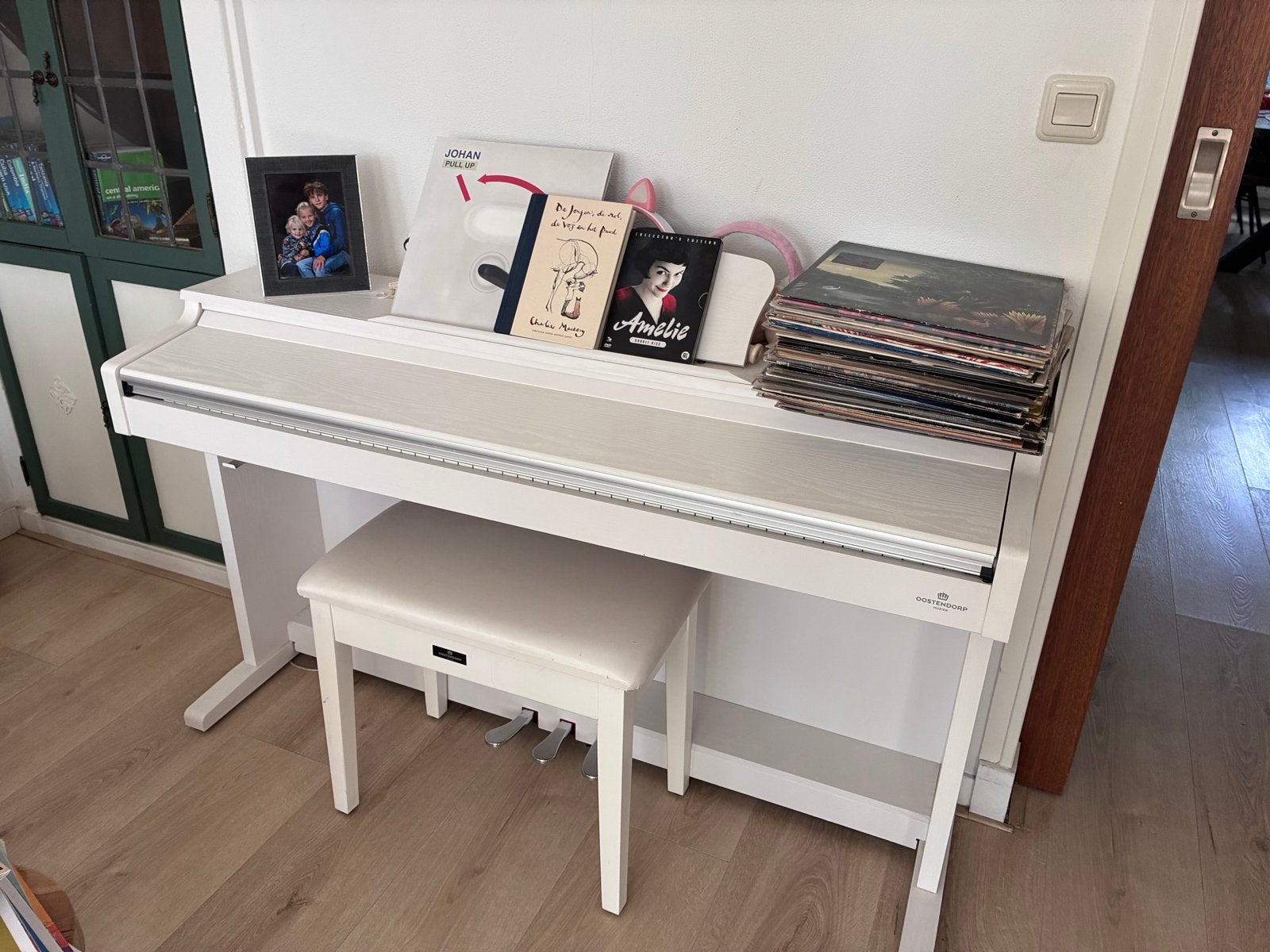 Entrada D110 Digitaal Piano Wit met kruk, Muziek en Instrumenten, Ophalen, Gebruikt, Wit, Digitaal