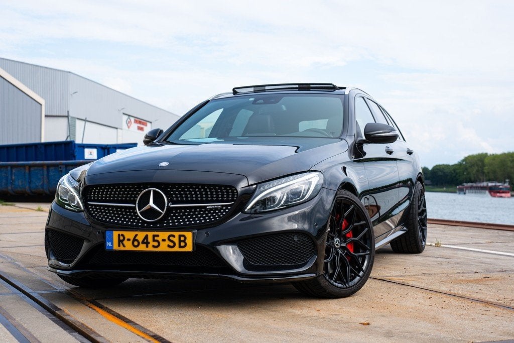 Mercedes-Benz C-Klasse C450/C43 AMG | PANO | CARPLAY | AMG, Auto's, 1800 kg, Zwart, 367 pk, Stationwagon