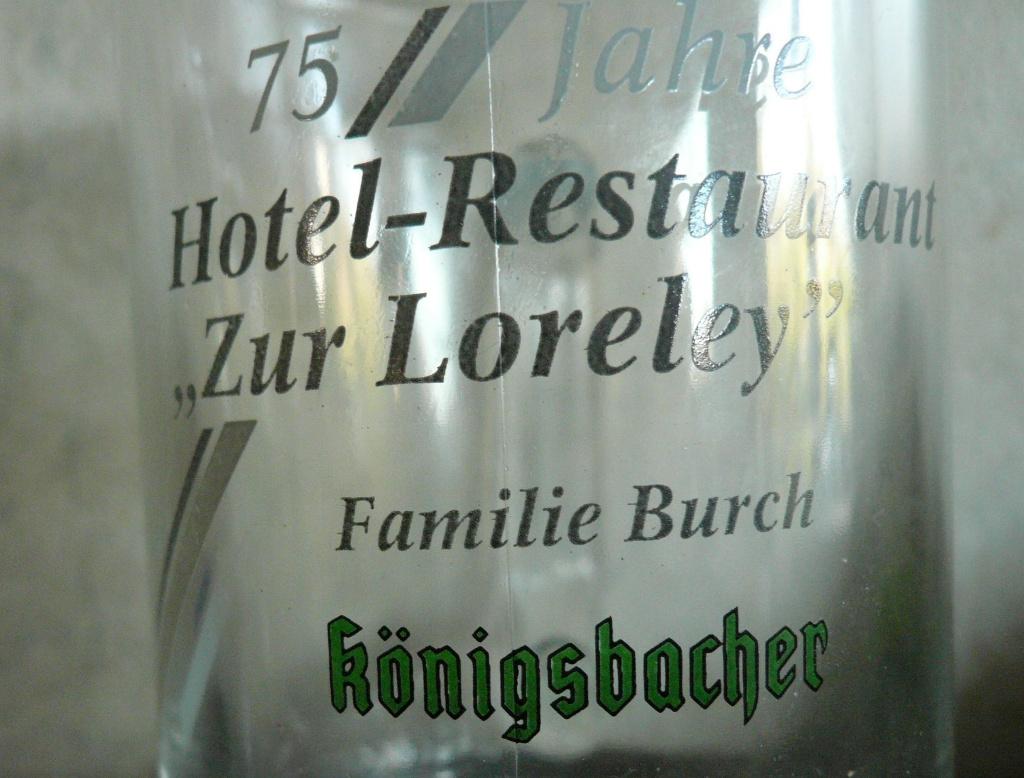 bierpul KONIGSBACHER 75 jaar hotel Zur Loreley fam BURCH, Ophalen of Verzenden, Zo goed als nieuw, Pul(len), Overige merken