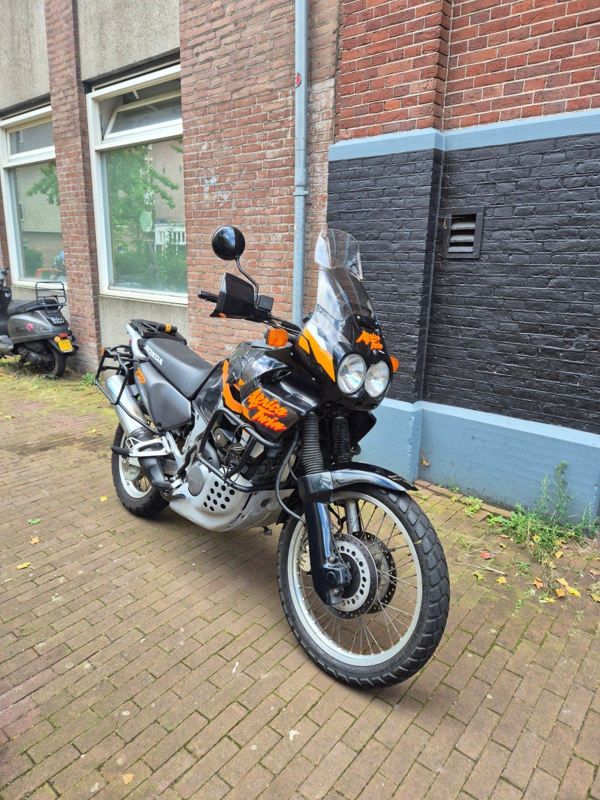Honda Africa Twin XRV 750  lage KM stand! veel extras!, Motoren, 2 cilinders, Gebruikt, Particulier, Meer dan 35 kW