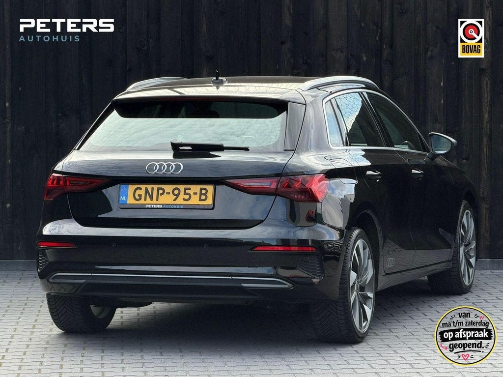 Audi A3 Sportback 35 TFSI S Line| Matrix| Automaat| 18 inch|, Auto's, Audi, 12 maanden, 4 cilinders, Bedrijf, 690 kg