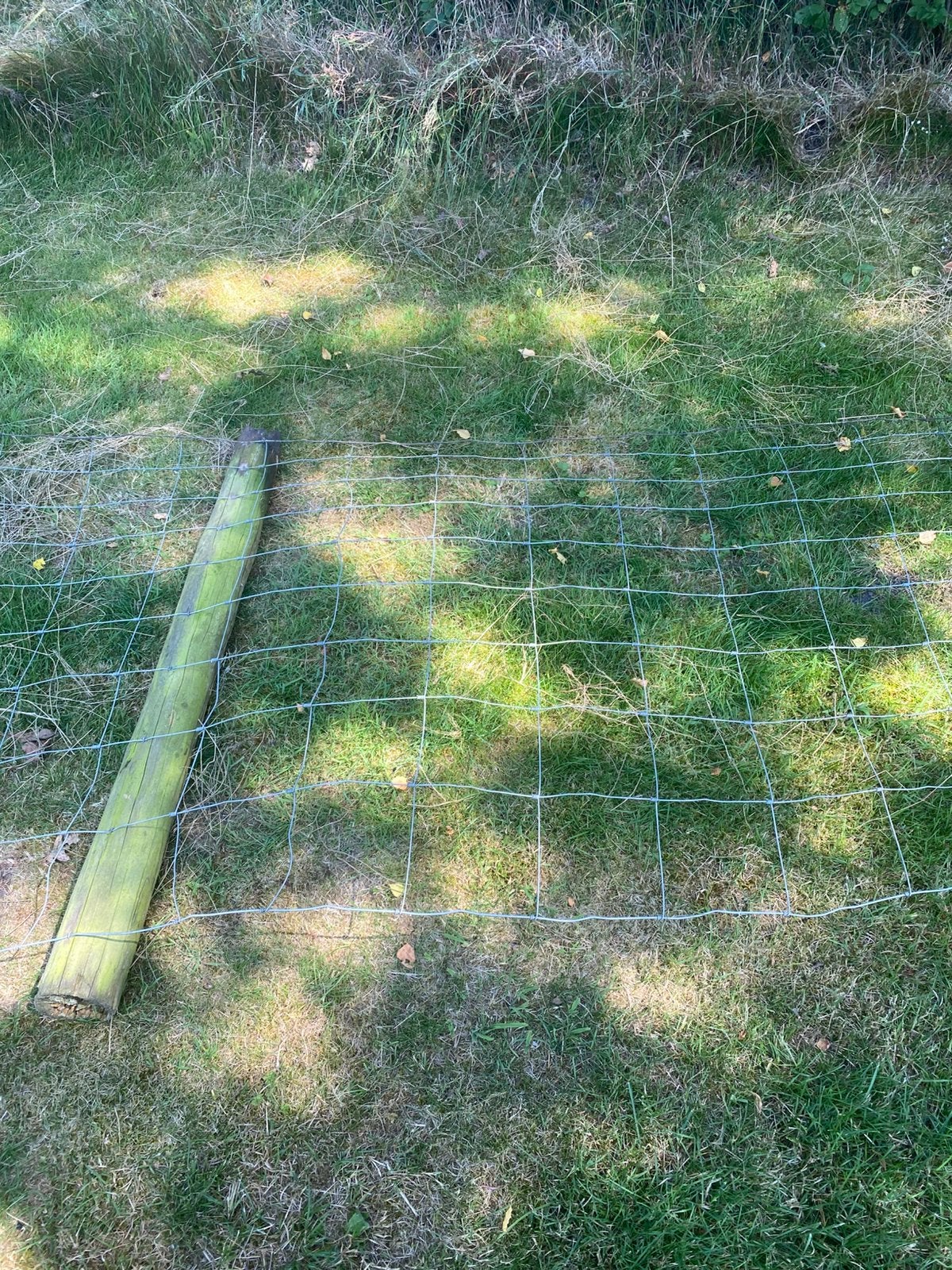 GRATIS Palen met gaas, circa 50 meter., Tuin en Terras, Gaas en Draad, Ophalen, Zo goed als nieuw