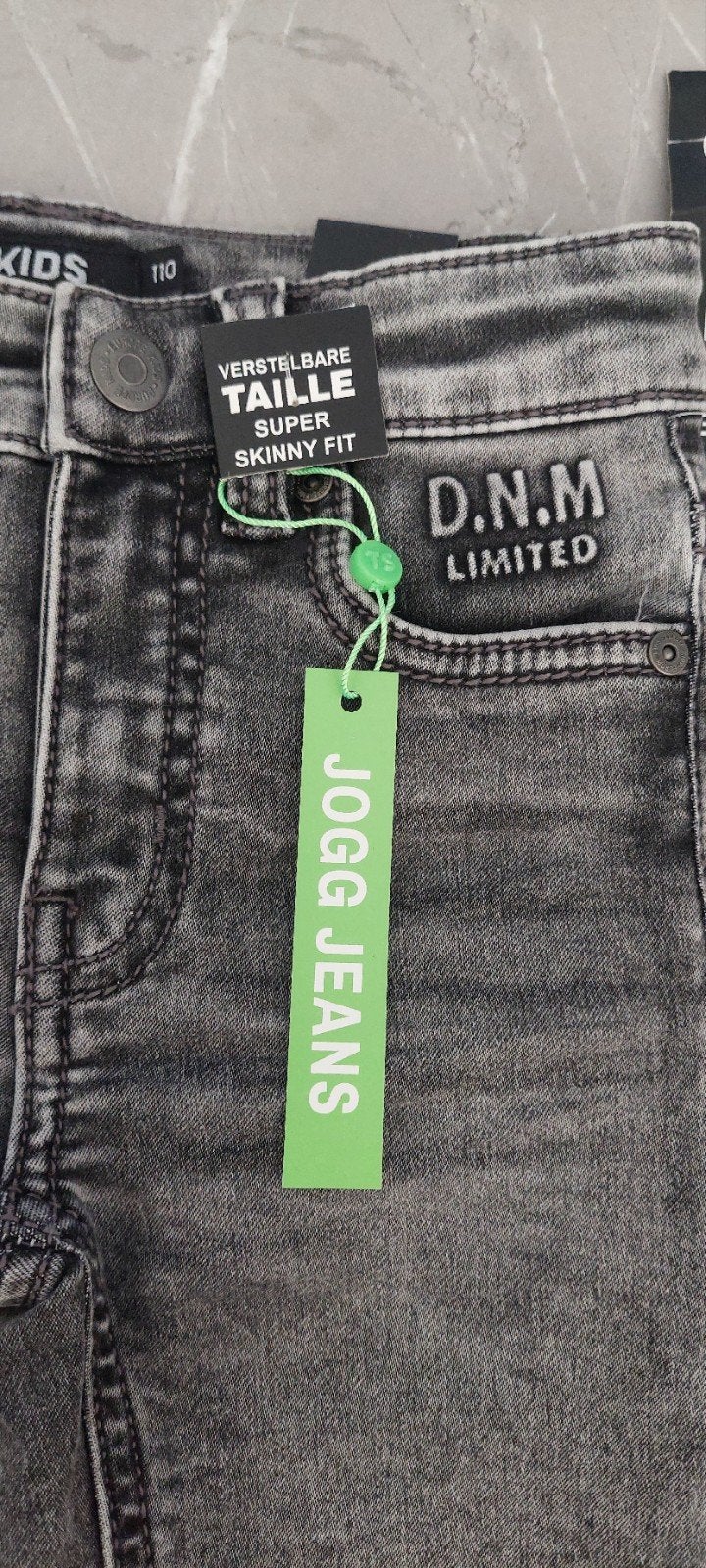 Nieuwe DNM Limited Jogg Jeans - Maat 110, Kinderen en Baby's, Ophalen of Verzenden, Nieuw, DNM Limited, Jongen of Meisje