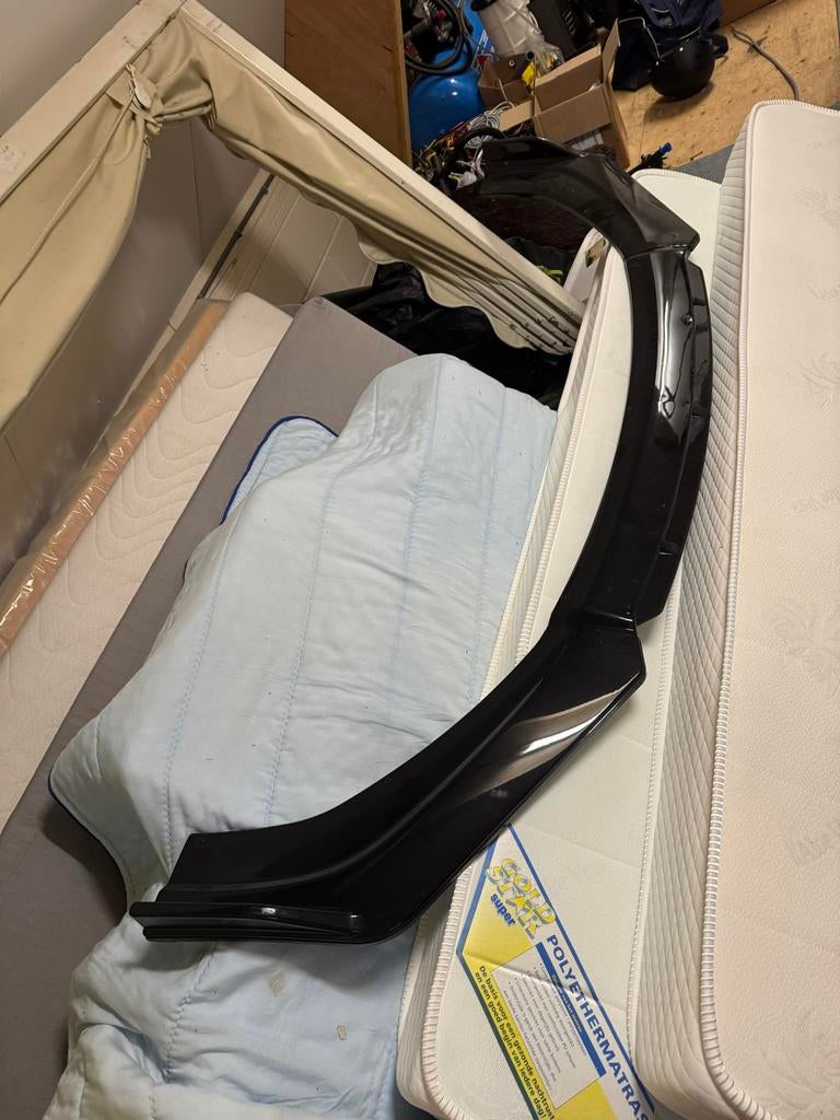 Audi a3 Y8 Bumperlip Spoiler Zwart Glans, Auto-onderdelen, Voor, Nieuw, Ophalen of Verzenden, Bumper