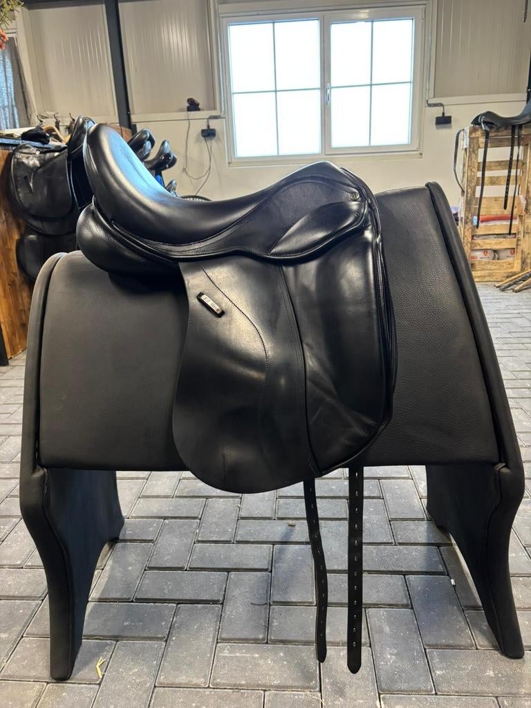 DRESSUUR ZADEL, Dieren en Toebehoren, Paarden en Pony's | Zadels, Ophalen, Dressuur