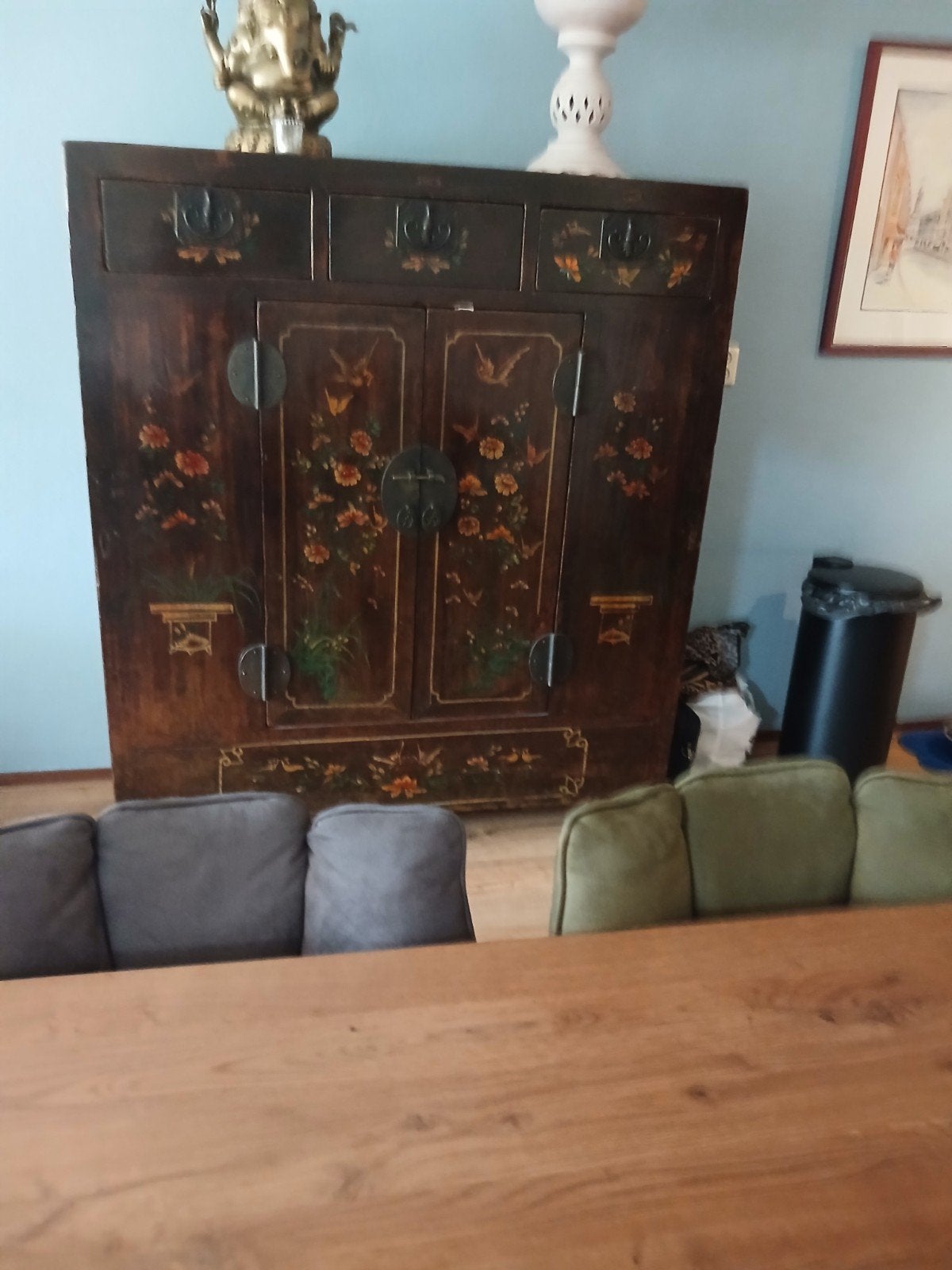 Chinese kast, Ophalen