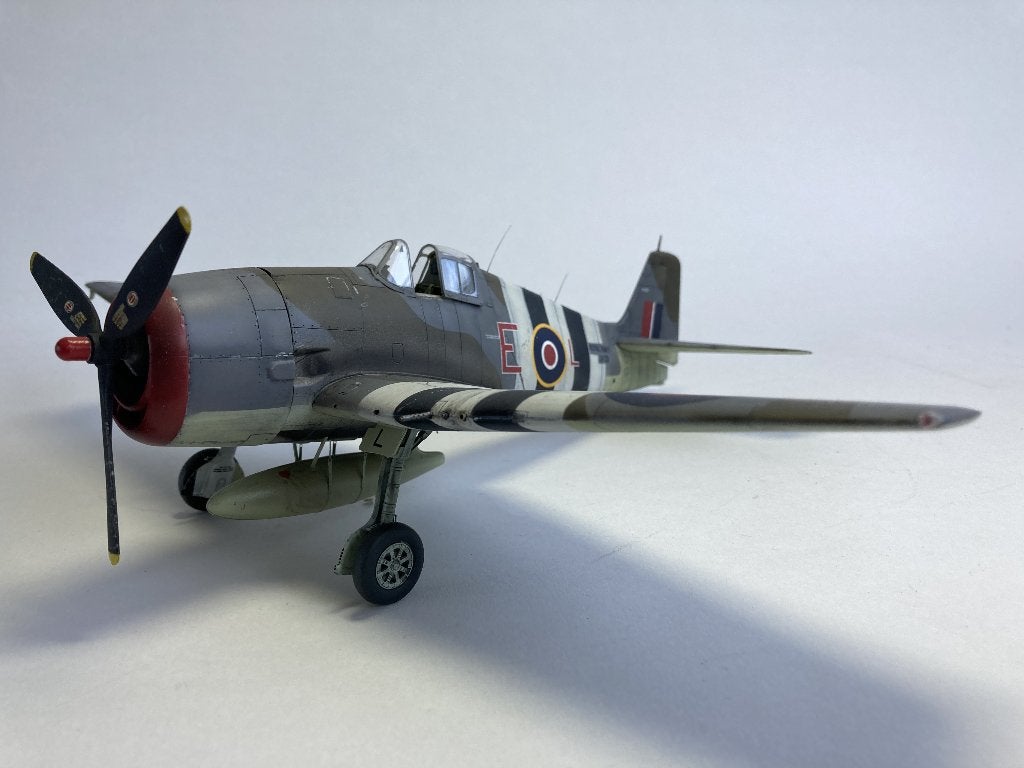Gedetailleerd modelvliegtuig: Grumman Hellcat, Overige merken, Ophalen of Verzenden, Zo goed als nieuw, Groter dan 1:72