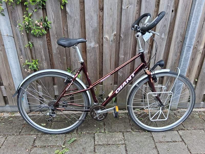 tourfiets, Fietsen en Brommers, Fietsen | Dames | Sportfietsen en Toerfietsen, Gebruikt, Giant, Meer dan 20 versnellingen, 28 inch