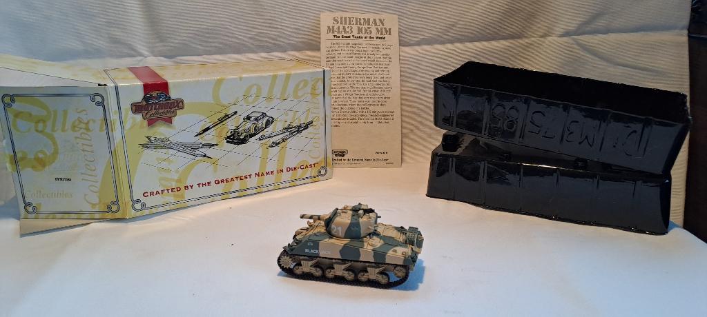 Sherman M4A3 105mm 1 op 72, Overige merken, Nieuw, Ophalen of Verzenden, Tank
