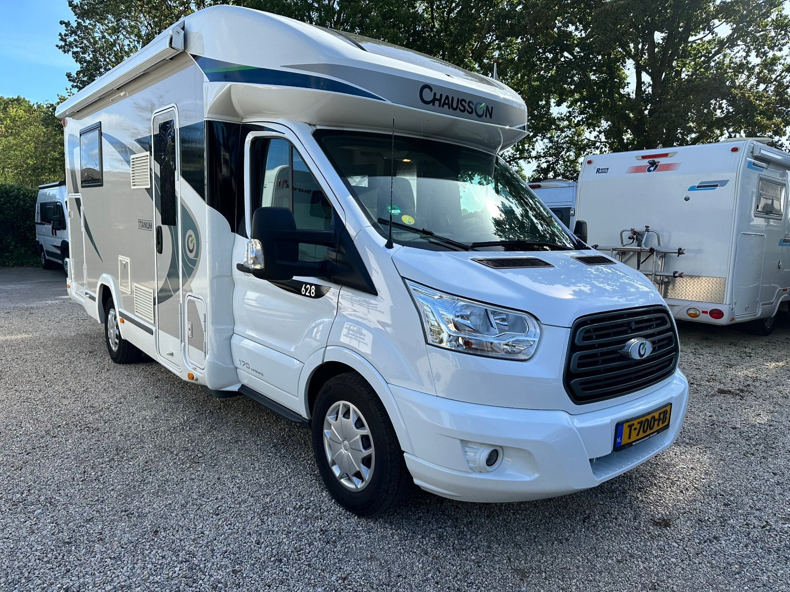 Chausson Titanium 628, Queensbed, automaat, Caravans en Kamperen, Automaat, Standaard zit, Ringverwarming, Ford