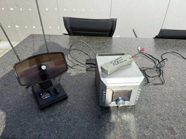 PhilipsRadio-cd met antenne-afstandsbediening, zonder boxen., Ophalen of Verzenden, Gebruikt, Radio, Met cd-speler
