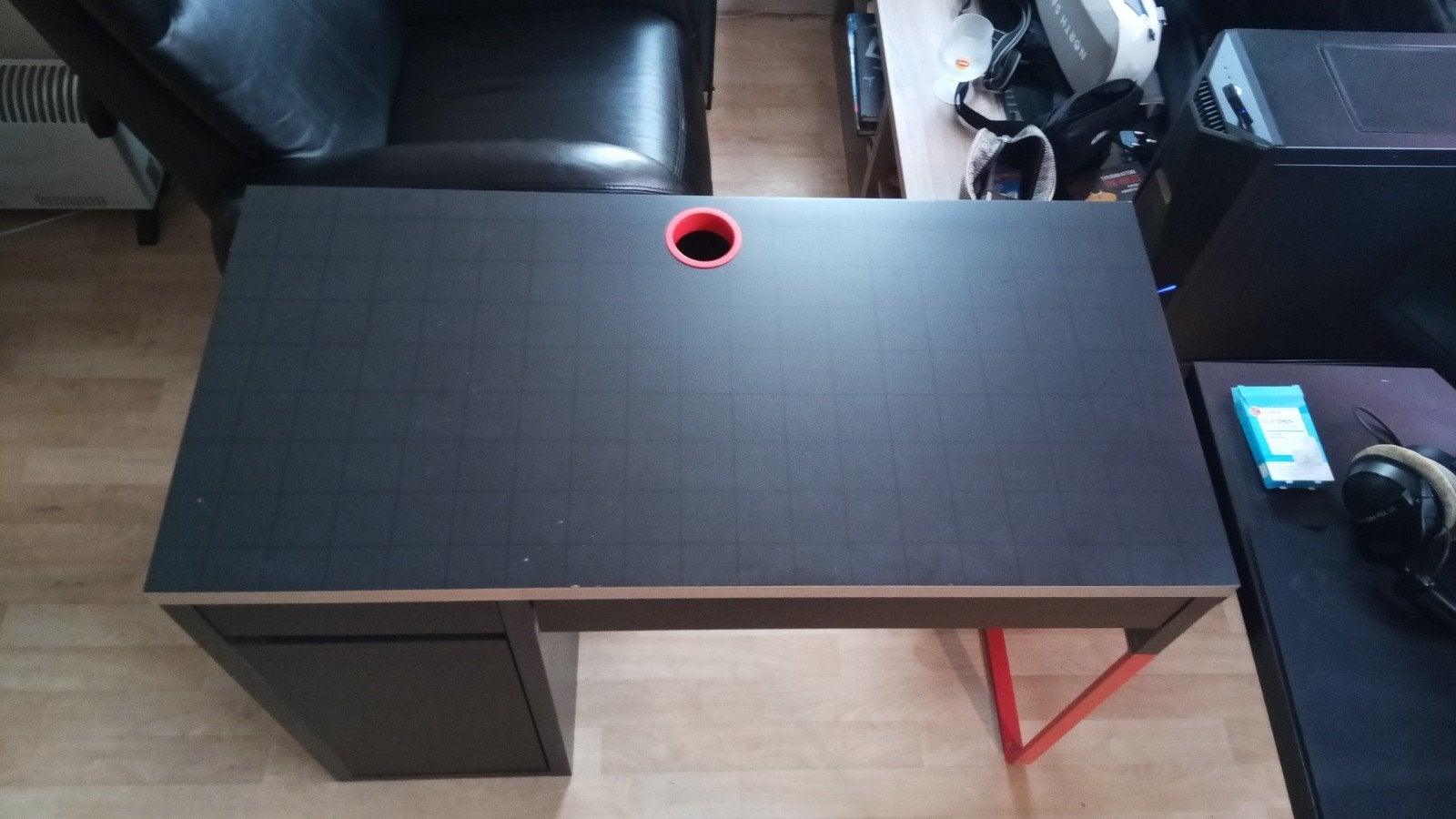 IKEA Bureau in perfecte staat - Ideaal voor thuiswerkplek, Huis en Inrichting, Ophalen, Spaanplaat of MDF, Zo goed als nieuw, IKEA